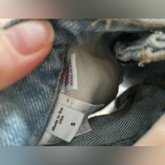 Small denim skirt - Picture 2 of 4